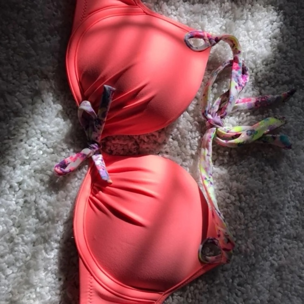 Victoria’s Secret swim set